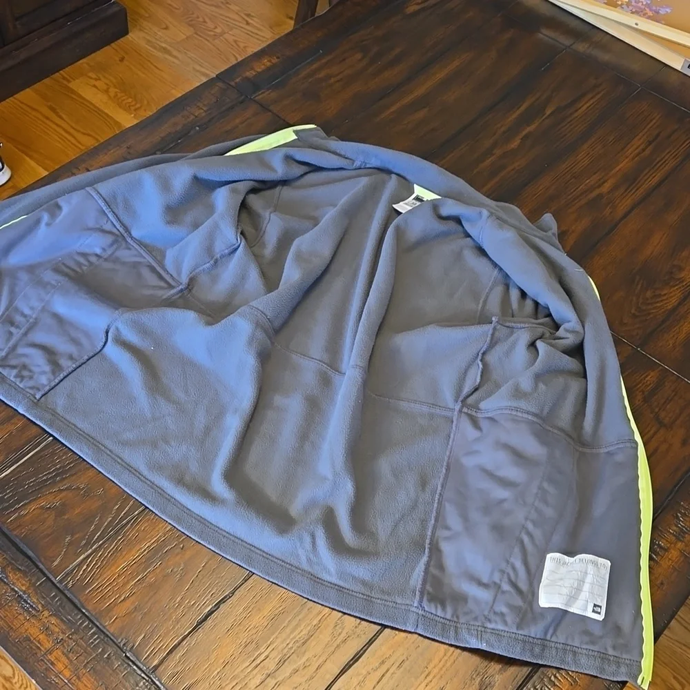 The North Face Blue/Grey Jacket, Boys Size Extra Large, Great Condition
